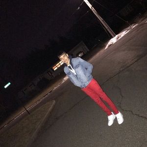 Meet your Posher, Diego